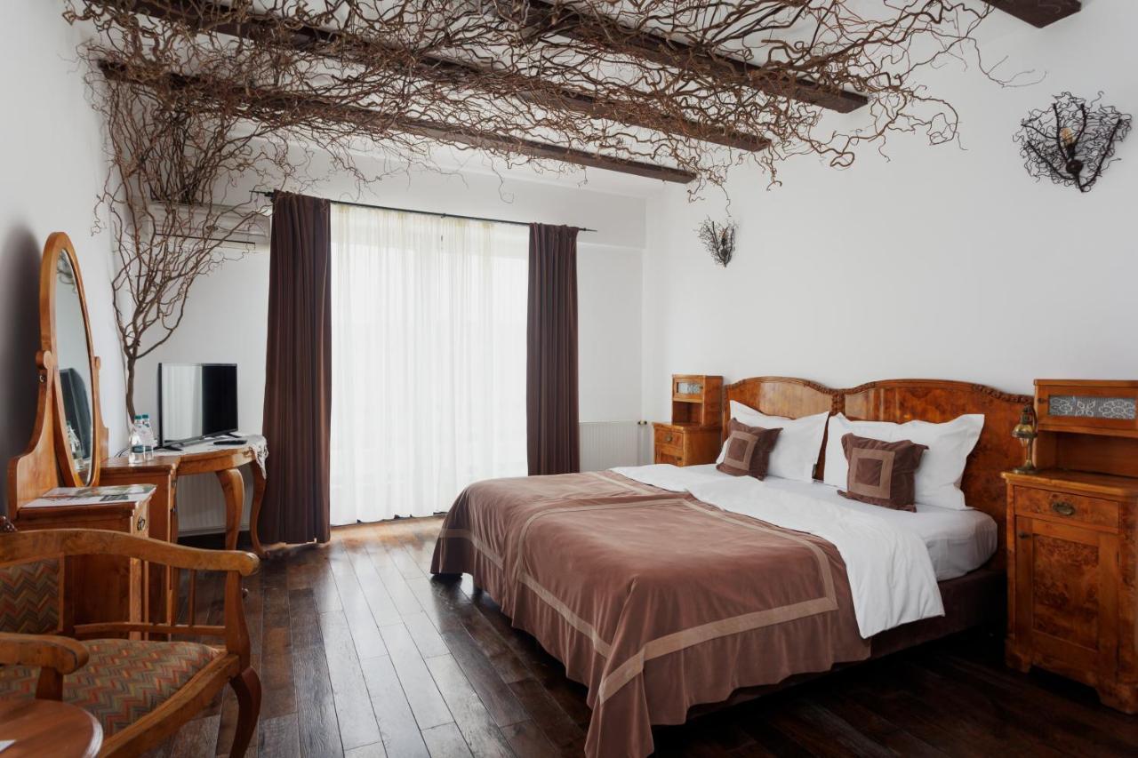 Hotel Conacul Archia Deva Zewnętrze zdjęcie