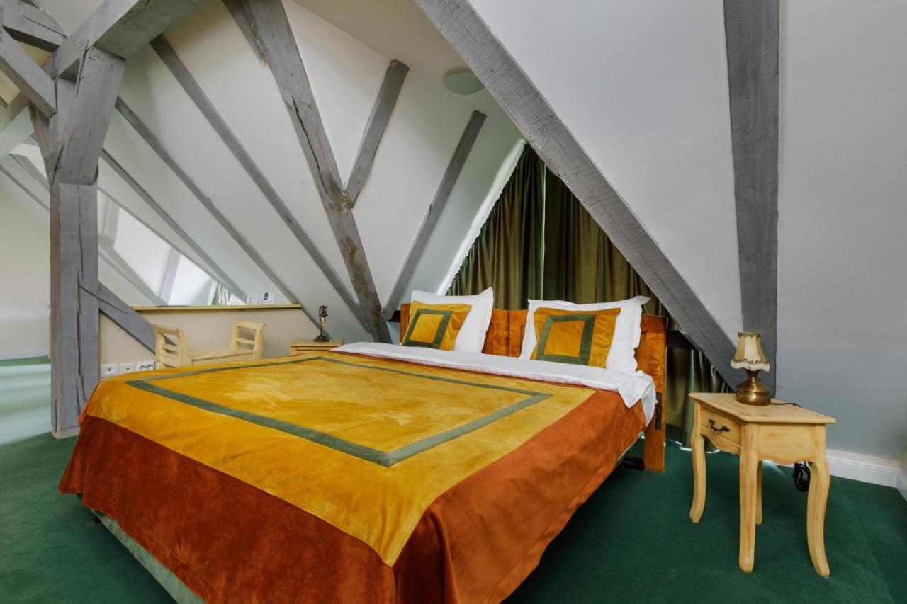 Hotel Conacul Archia Deva Zewnętrze zdjęcie