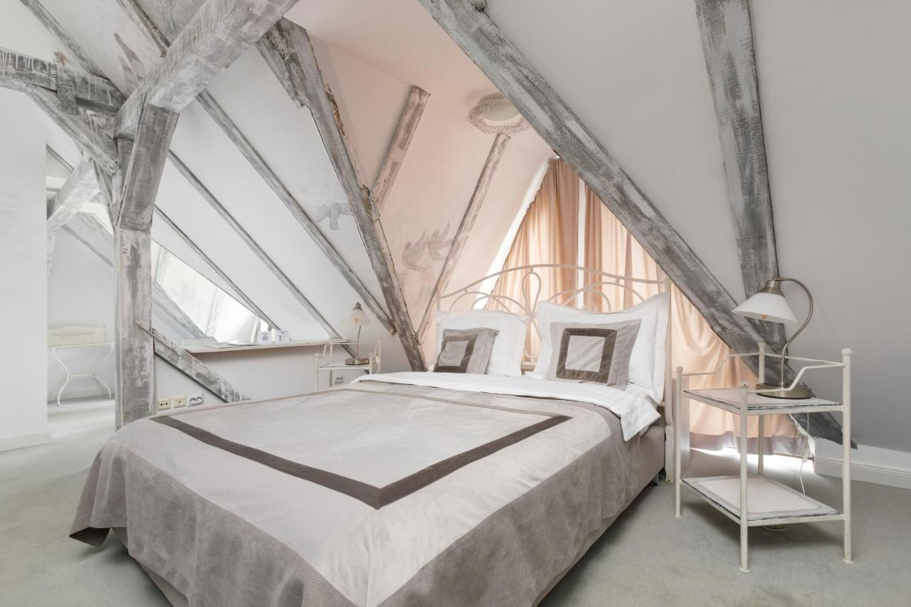 Hotel Conacul Archia Deva Zewnętrze zdjęcie