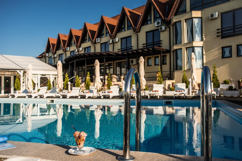 Hotel Conacul Archia Deva Zewnętrze zdjęcie